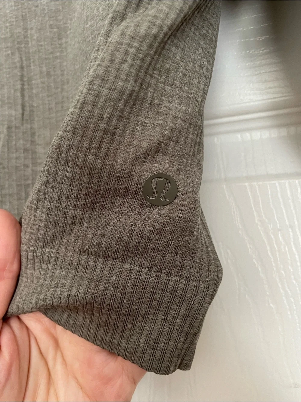 lululemon Women’s size 6 Ebb to Street Long Sleeve Shirt Olive Green